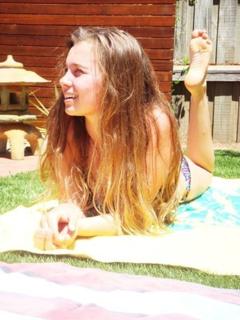 Marny Kennedy feet photo 1