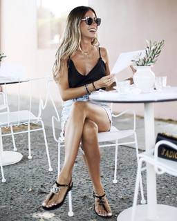 Marta Carriedo feet photo 7