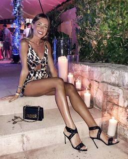 Marta Carriedo feet photo 2