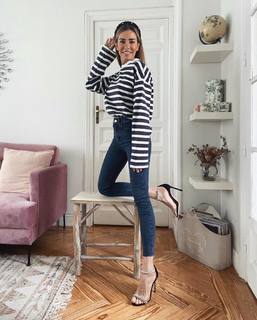 Marta Carriedo feet photo 11