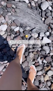 Marta Díaz feet photo thumbnail