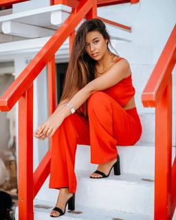 Marta Díaz feet photo thumbnail