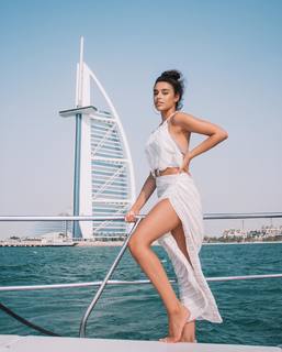 Marta Díaz feet photo thumbnail