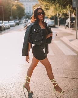 Marta Díaz feet photo thumbnail