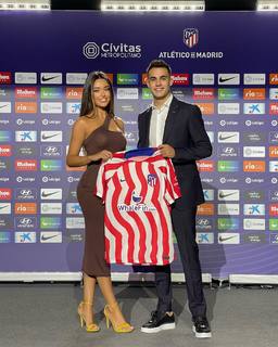 Marta Díaz feet photo thumbnail