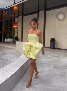 Marta Díaz feet photo thumbnail