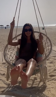 Marta Díaz feet photo thumbnail