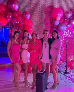 Marta Díaz feet photo thumbnail