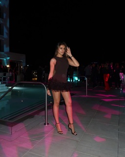 Marta Díaz feet photo thumbnail