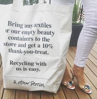 Marta Hazas feet photo thumbnail