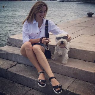 Marta Hazas feet photo thumbnail