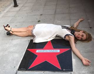 Marta Hazas feet photo thumbnail