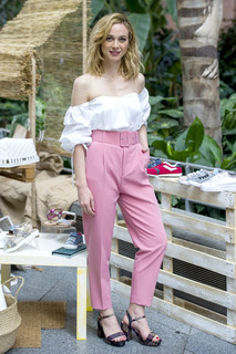 Marta Hazas feet photo thumbnail