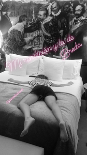 Marta Hazas feet photo thumbnail