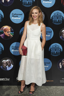 Marta Hazas feet photo thumbnail