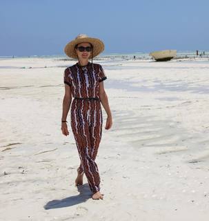 Marta Hazas feet photo thumbnail