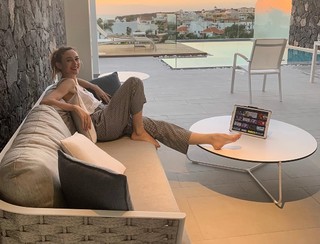 Marta Hazas feet photo thumbnail