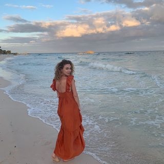 Marta Hazas feet photo thumbnail