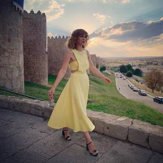 Marta Hazas feet photo thumbnail