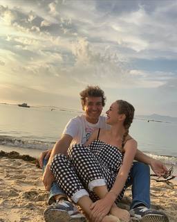 Marta Hazas feet photo thumbnail