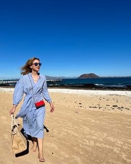 Marta Hazas feet photo thumbnail