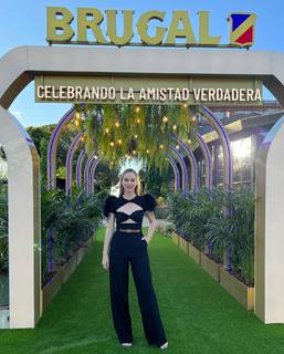 Marta Hazas feet photo thumbnail