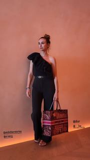 Marta Hazas feet photo thumbnail