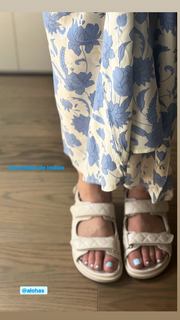 Marta Hazas feet photo thumbnail