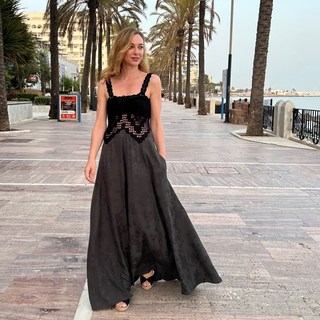 Marta Hazas feet photo thumbnail