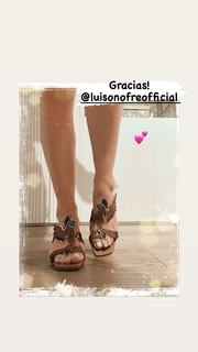 Marta Hazas feet photo thumbnail