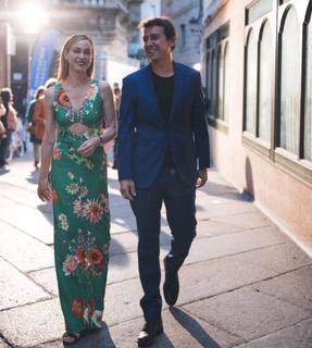 Marta Hazas feet photo thumbnail