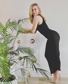 Marta Hazas feet photo thumbnail