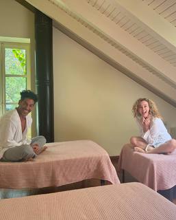 Marta Hazas feet photo thumbnail