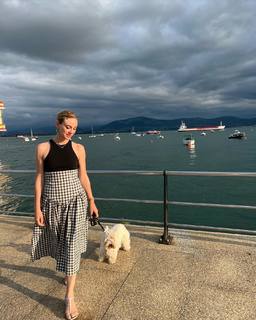 Marta Hazas feet photo thumbnail