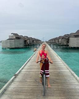 Marta Hazas feet photo thumbnail