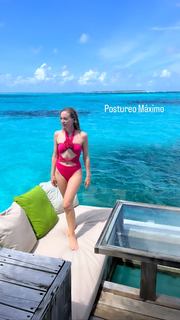 Marta Hazas feet photo thumbnail