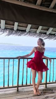 Marta Hazas feet photo thumbnail