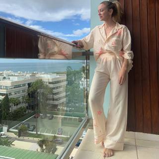 Marta Hazas feet photo thumbnail