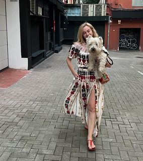 Marta Hazas feet photo thumbnail