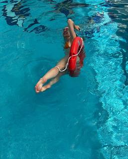 Marta Hazas feet photo thumbnail