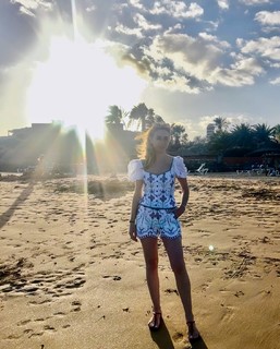 Marta Hazas feet photo thumbnail