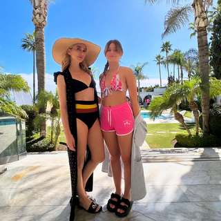 Marta Hazas feet photo thumbnail