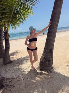 Marta Hazas feet photo thumbnail