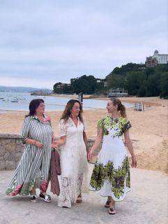 Marta Hazas feet photo thumbnail