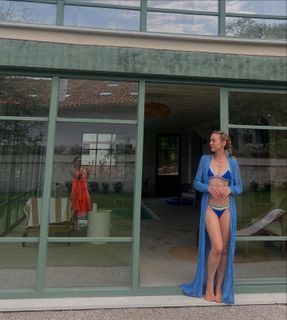 Marta Hazas feet photo thumbnail