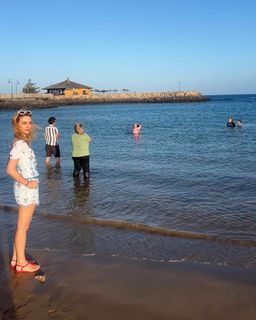 Marta Hazas feet photo thumbnail