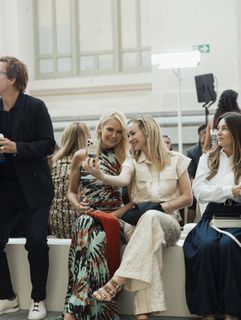 Marta Hazas feet photo thumbnail