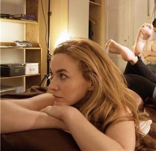 Marta Hazas feet photo thumbnail