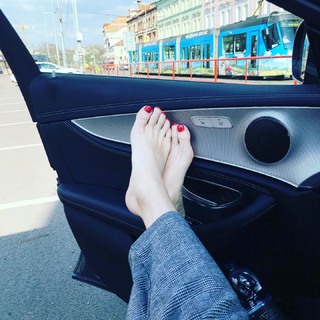 Marta Jandová feet photo 2
