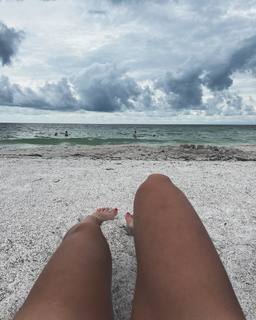 Marta Kostyuk feet photo thumbnail